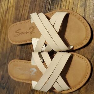 𝅺seven7 Tia Sandals Sz 7